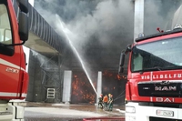 Roma, a fuoco l’impianto di trattamento rifiuti di Malagrotta