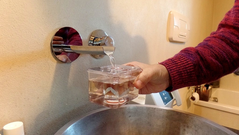 riempimento vaschetta Aquolab