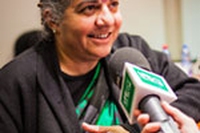 Vandana Shiva. Facciamo pace con la Terra: se lo merita