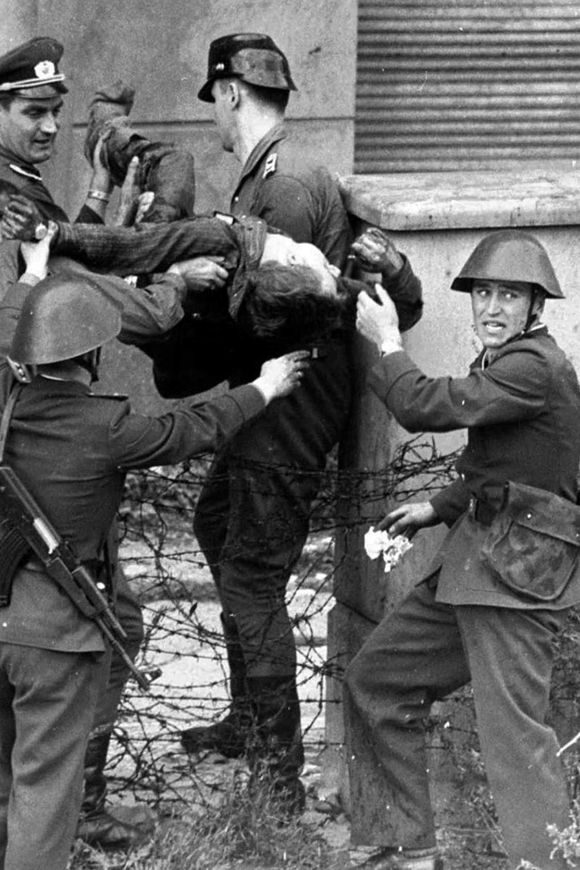 Muro di Berlino: una foto all'anno