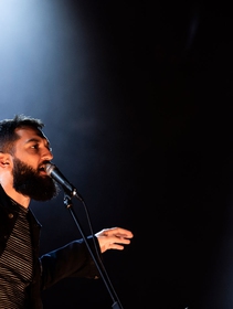 Vasco Brondi, è dedicata al cantautore ferrarese la terza puntata del podcast Venticinque