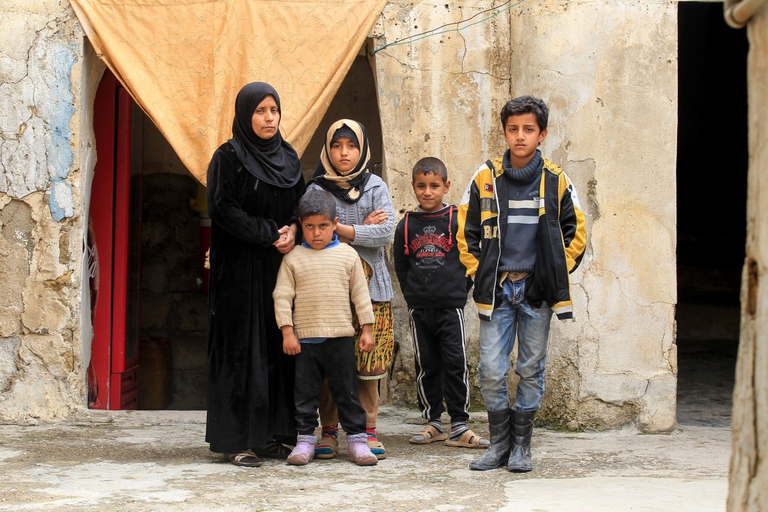 A family of internally displaced people in Telkaif, Iraq