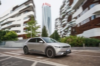 Ioniq 5, quando l’auto elettrica cambia pelle. E diventa circolare