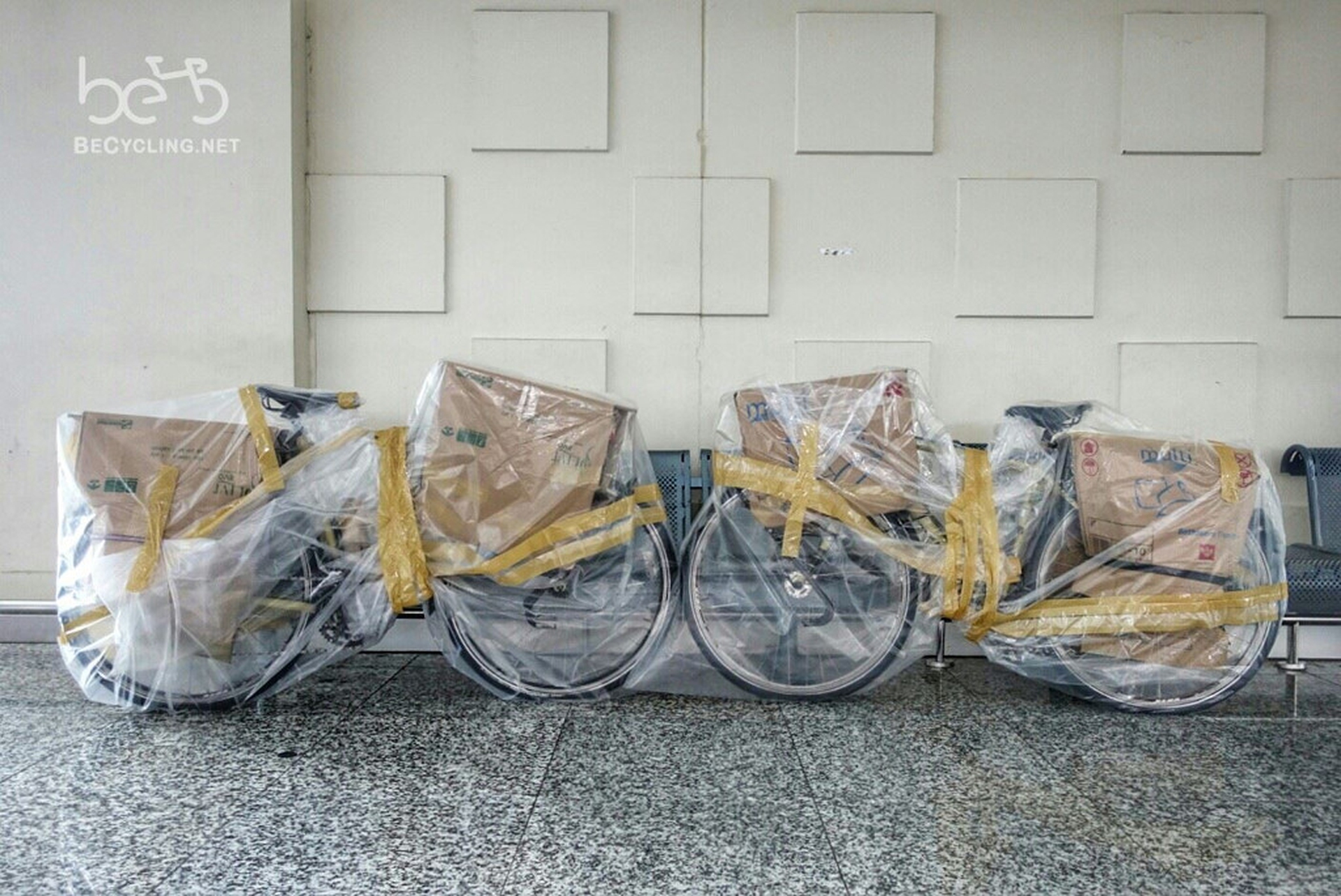 Imbarcare le biciclette sull'aereo