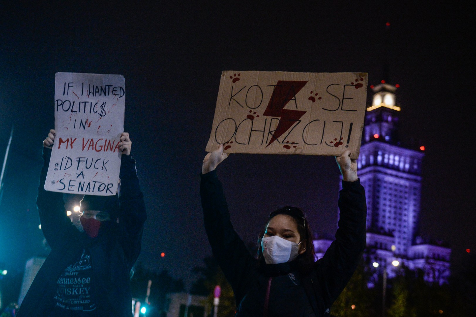 Le proteste in Polonia contro la legge sull'aborto