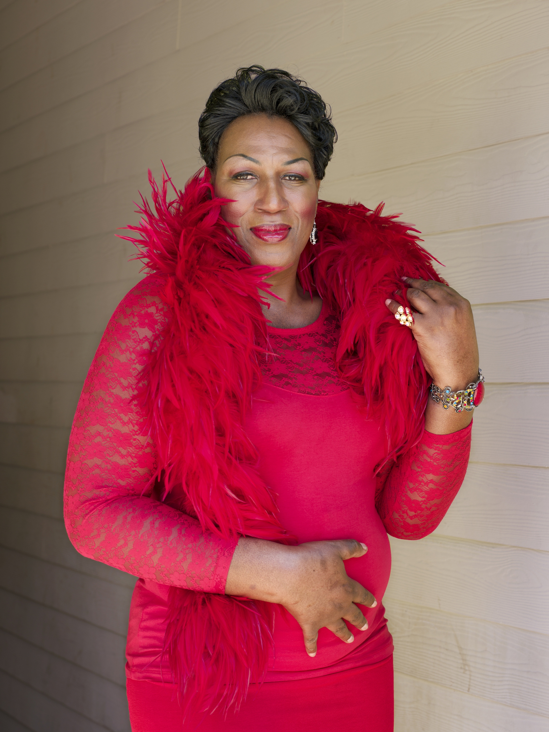 Dee Dee Ngozi è una donna transgender di 55 anni, vive ad Atlanta e la sua fede religiosa l'ha aiutata a superare le difficoltà ©  To survive on this shore/ Jess Dugan