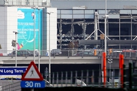Bruxelles sotto attacco. Esplosioni all’aeroporto e alla metro