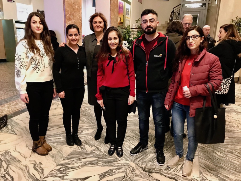 Marina Calloni studenti yazidi università bicocca sulle sue spalle