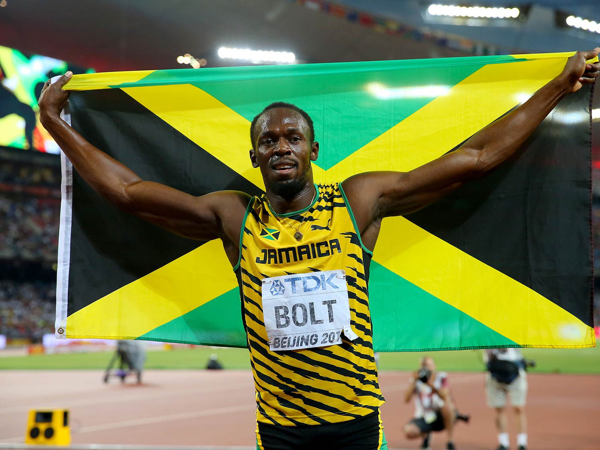 BOLT-485360758_master