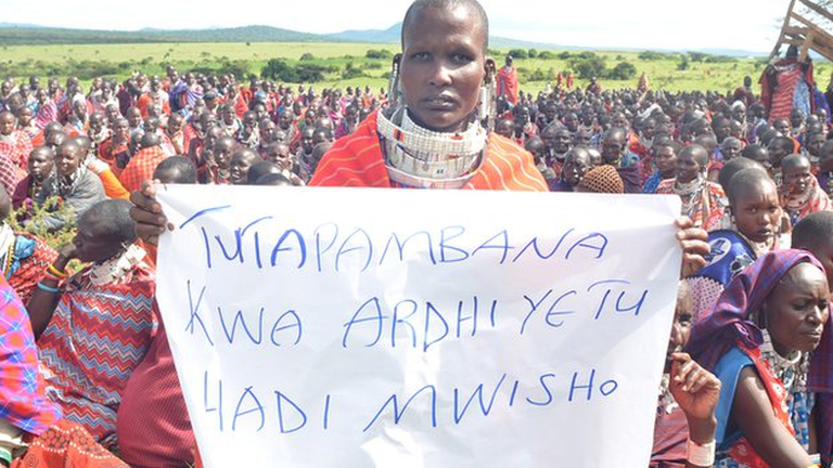 masaai women protesting tanzania serengeti