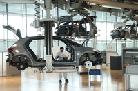 Nel 2033 si venderanno più auto elettriche rispetto a quelle a benzina e diesel