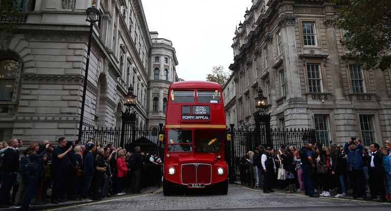 London Poppy Day Aim To Raise More Than 1 Million In One Day