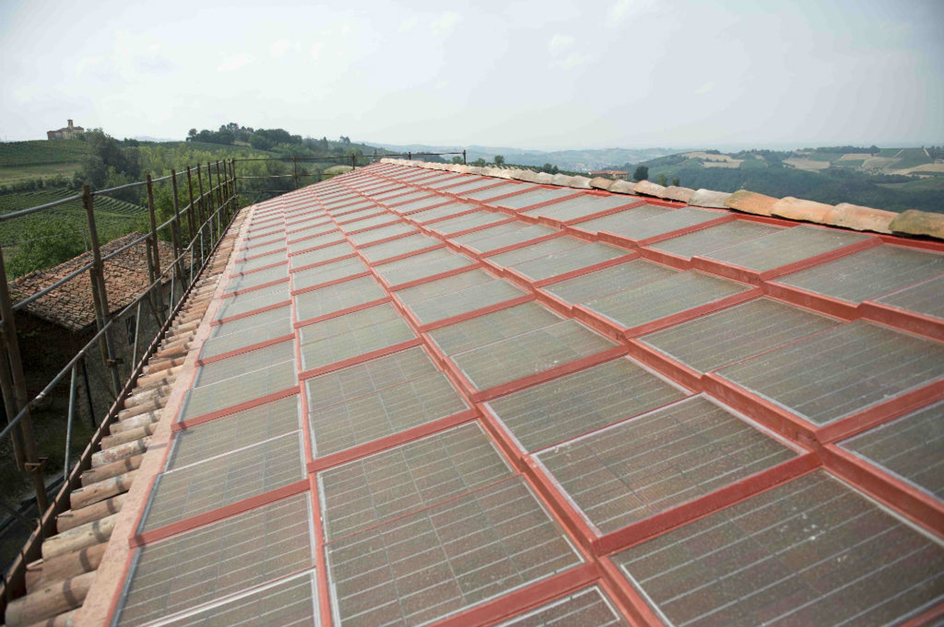 Ecco la tegola solare integrata