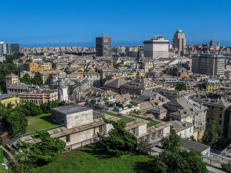 Genova, Spianata Castelletto