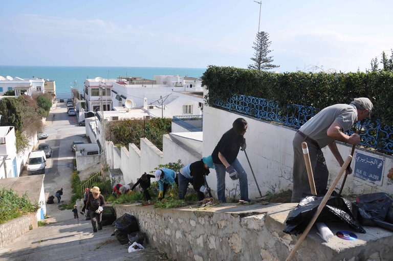 Tunisia-la-marsa-rifiuti-4