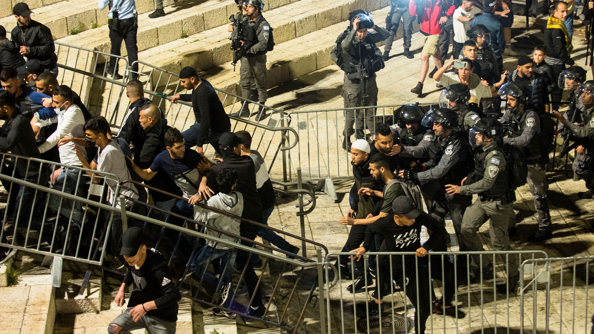 Между израилем. Парад гордости в Иерусалиме. Протесты в. Иерусалиме сейчас.