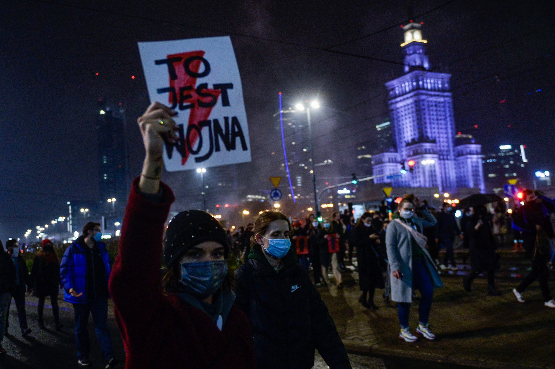 Le proteste in Polonia contro la legge sull'aborto