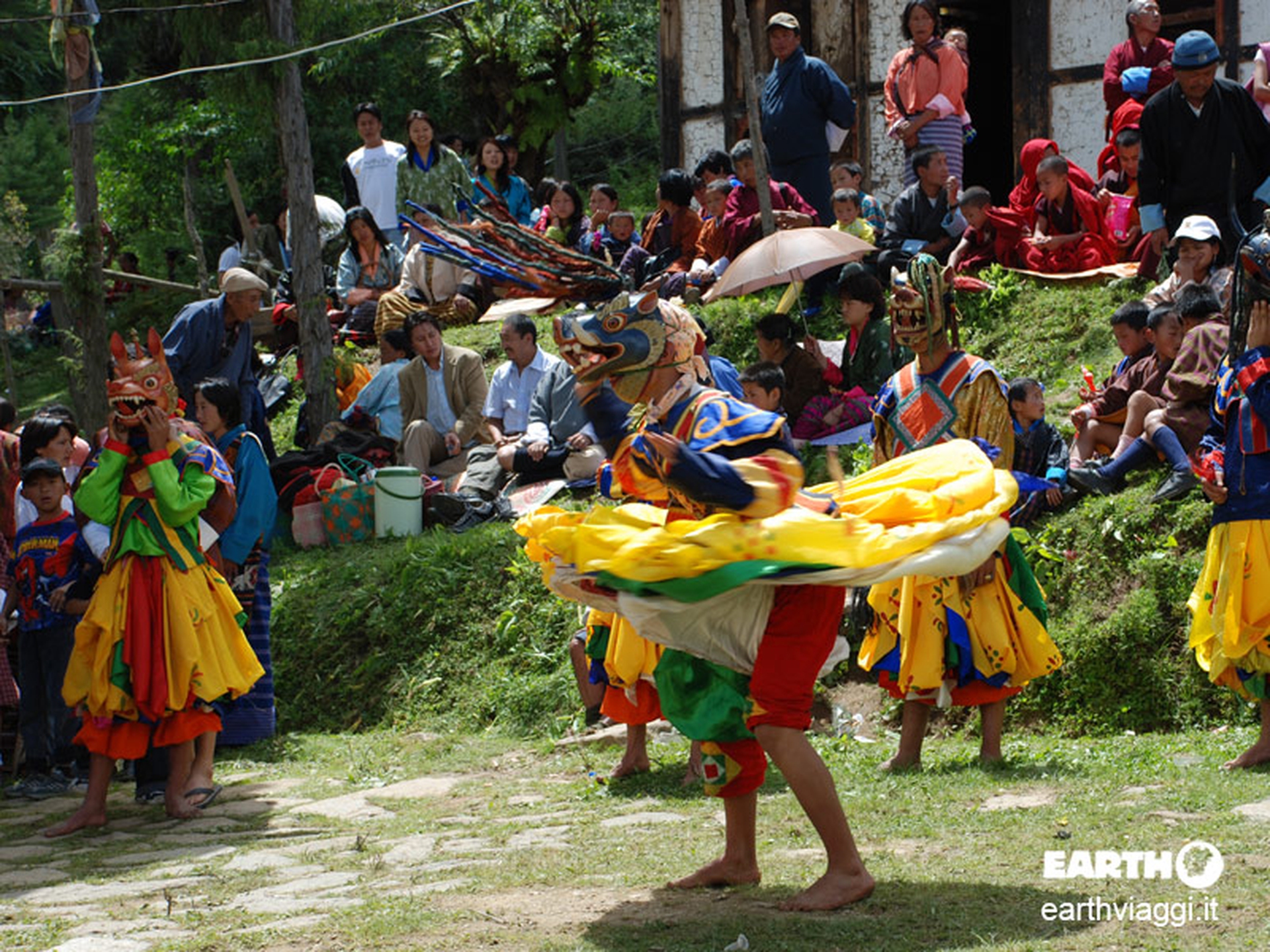 bhutan-dance-festival