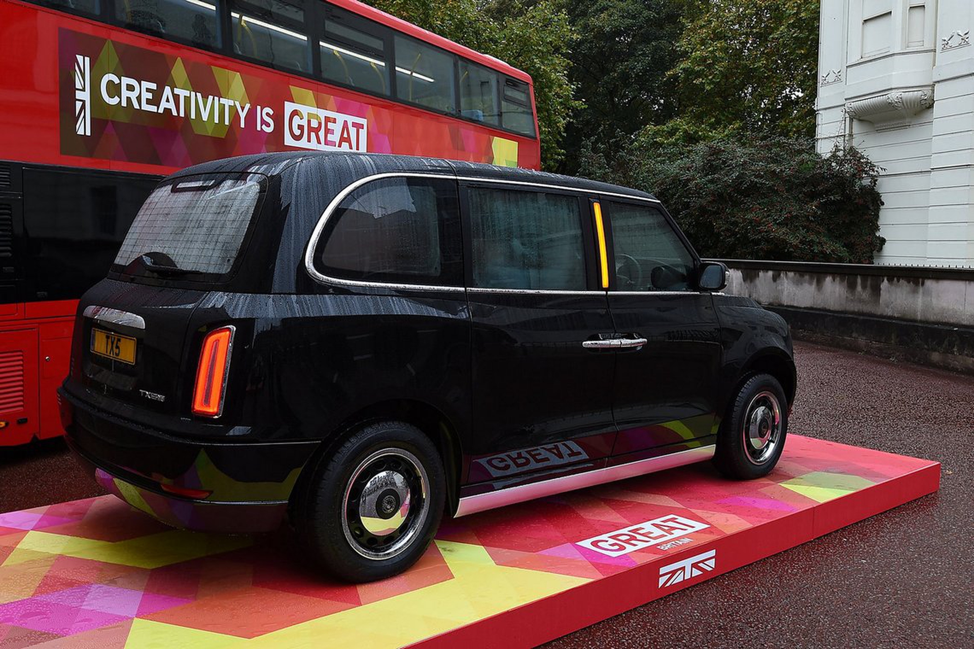 London Taxi TX5 elettrico_003