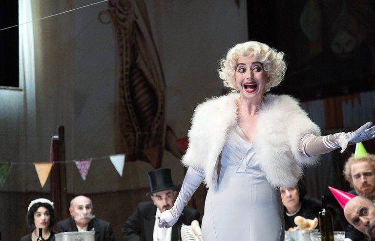 Mr Pùntila e il suo servo Matti teatro elfo puccini