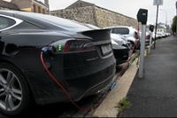 Le auto elettriche sono al centro della rivoluzione verde della Gran Bretagna