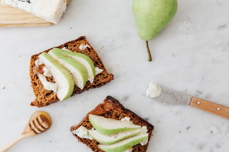 Bruschette pere e gorgonzola