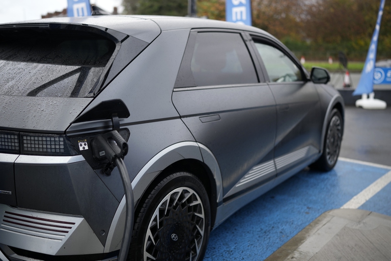 auto elettrica ricerca