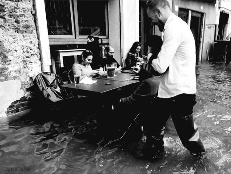 Acqua alta a Venezia