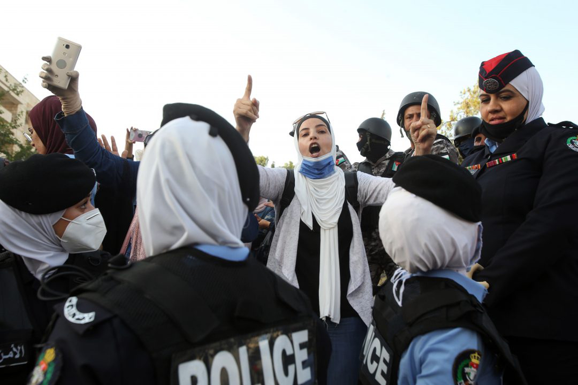 Jordanian Teachers Protest Shutdown Of Union