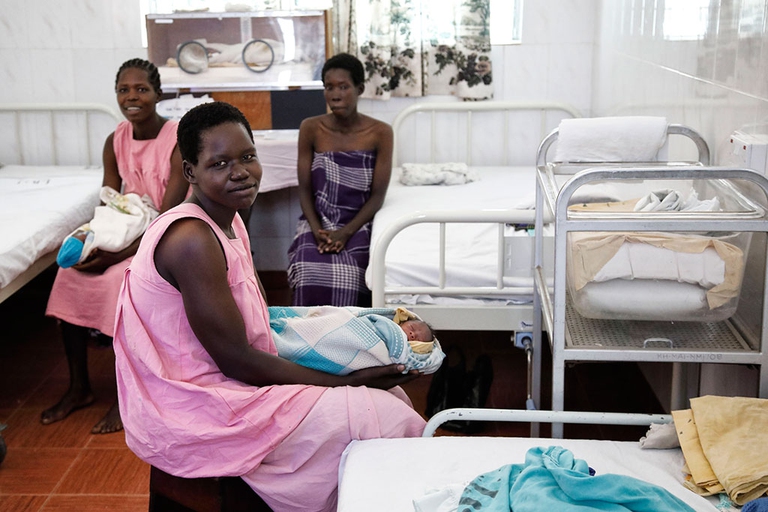 scuola di ostetricia Fondazione Ambrosoli, Kalongo, Uganda