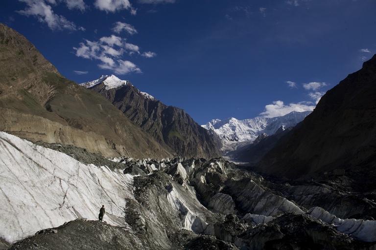 Ghiacciaio che sovrasta la valle dello Hunza