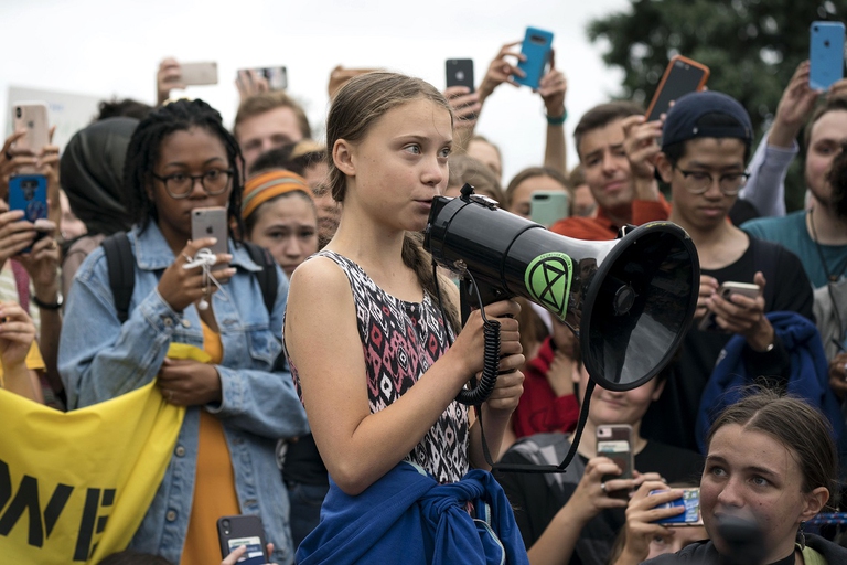 Greta Thunberg partecipa a una manifestazione per il clima a Washington