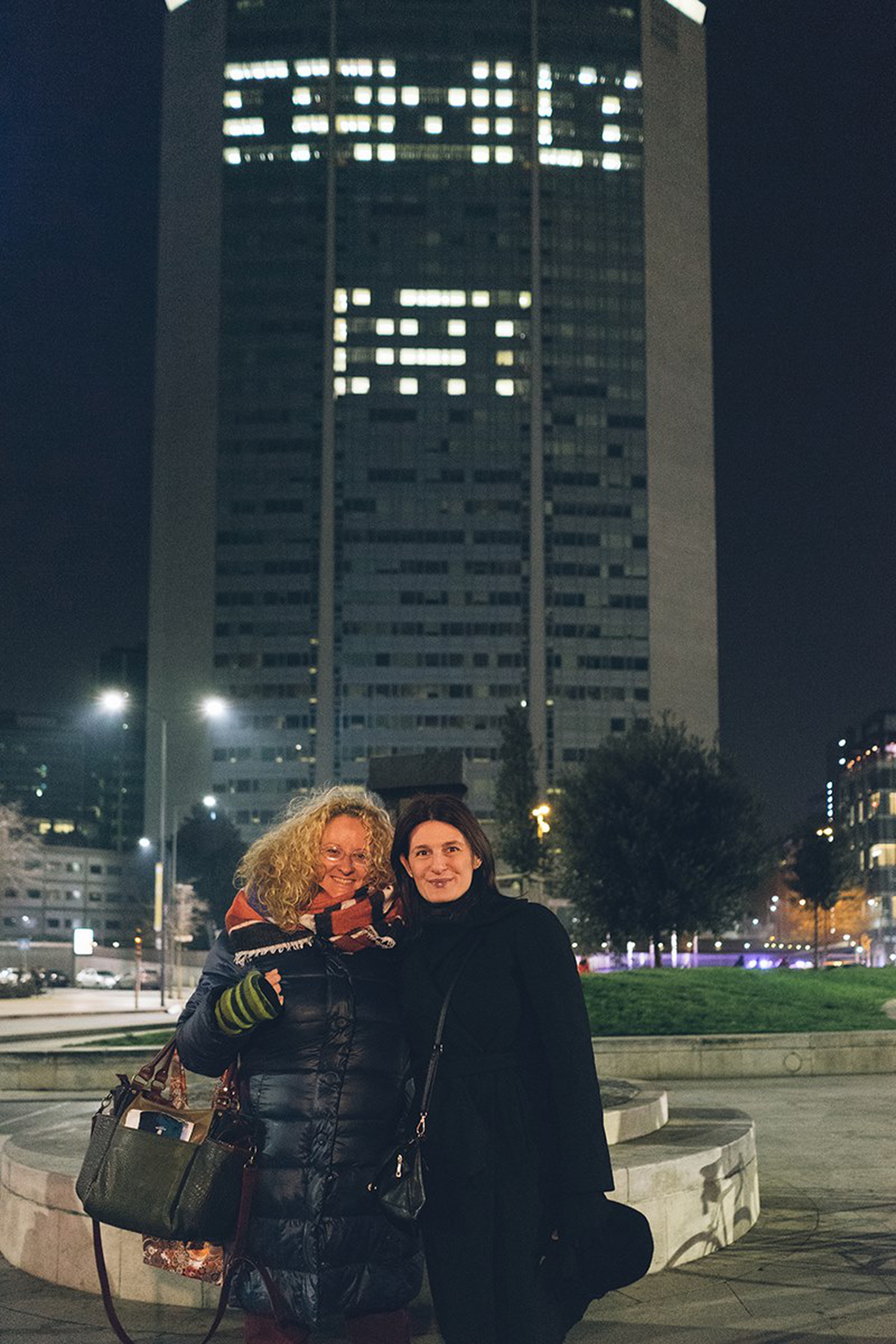 La storia del Pirellone, della scritta Family day e delle foto di Just families