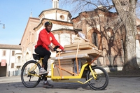C’è un delivery che rispetta l’ambiente, tutela i rider e supporta la comunità: l’esempio di So.De