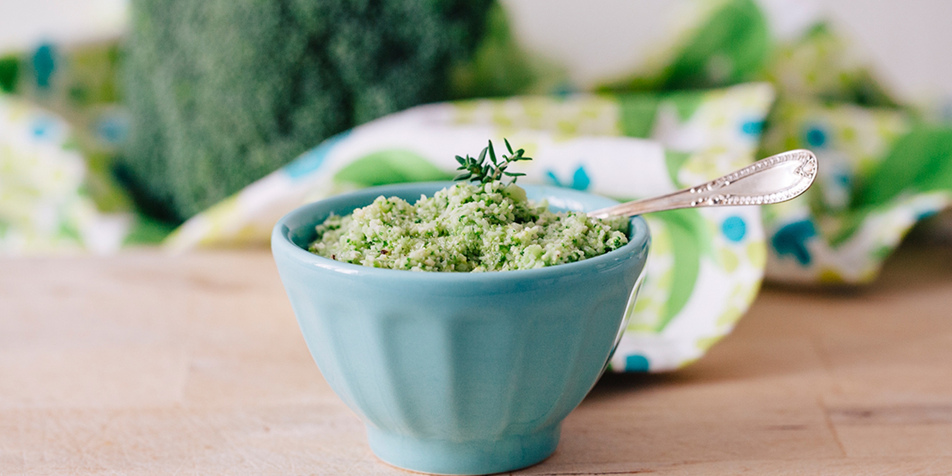 Pesto di broccoli e pinoli, la ricetta a crudo
