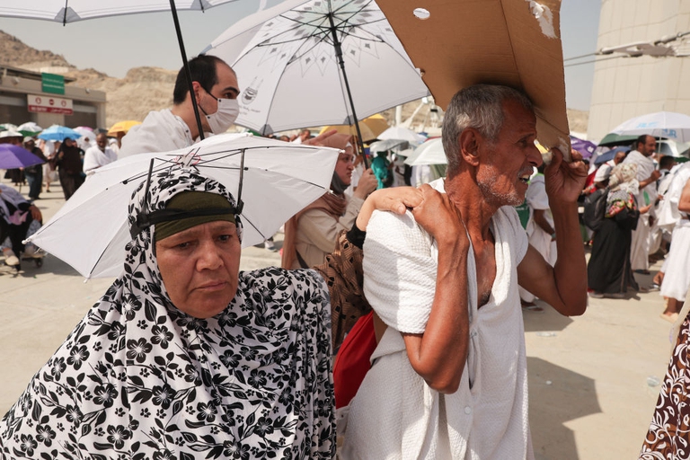 Pellegrini accaldati Hajj