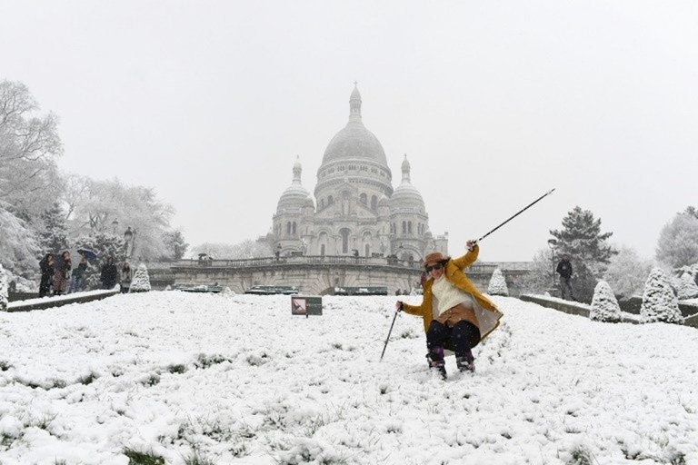 parigi neve