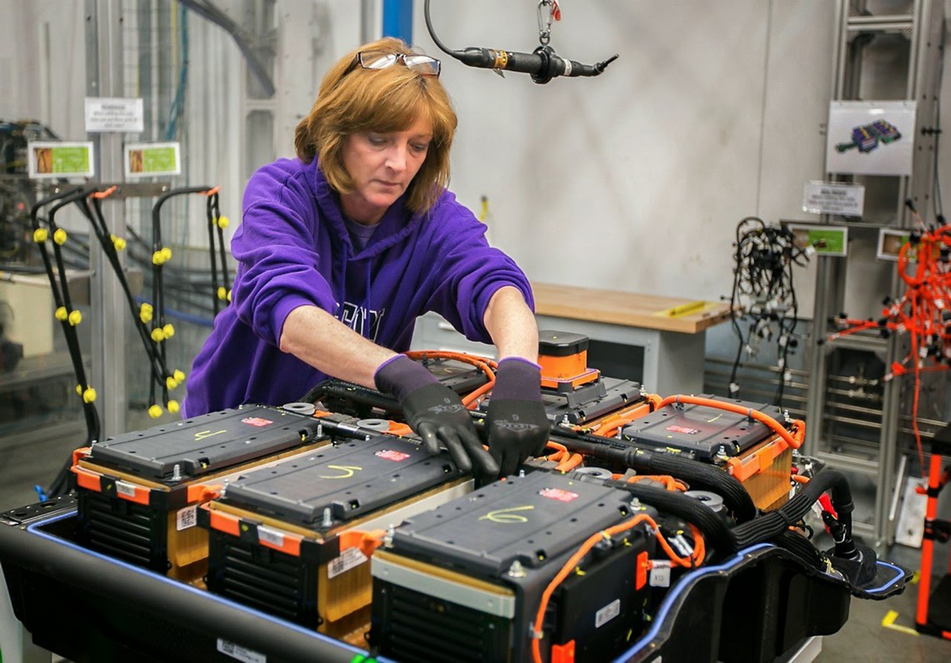 Ricaricare un’auto elettrica in pochi secondi si può. Merito dei supercondensatori