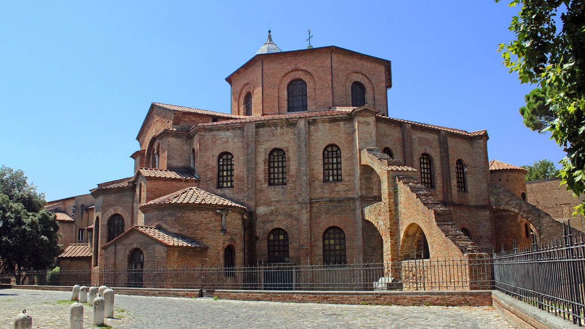 Basilica Di San Vitale A Ravenna I Mosaici E Il Labirinto Da Non Perdere