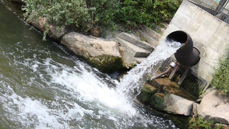 Gestione dell'acqua in Italia.