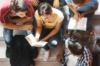 Un liceo di Roma vieta la distribuzione di un giornale perché ritenuto “Scomodo”