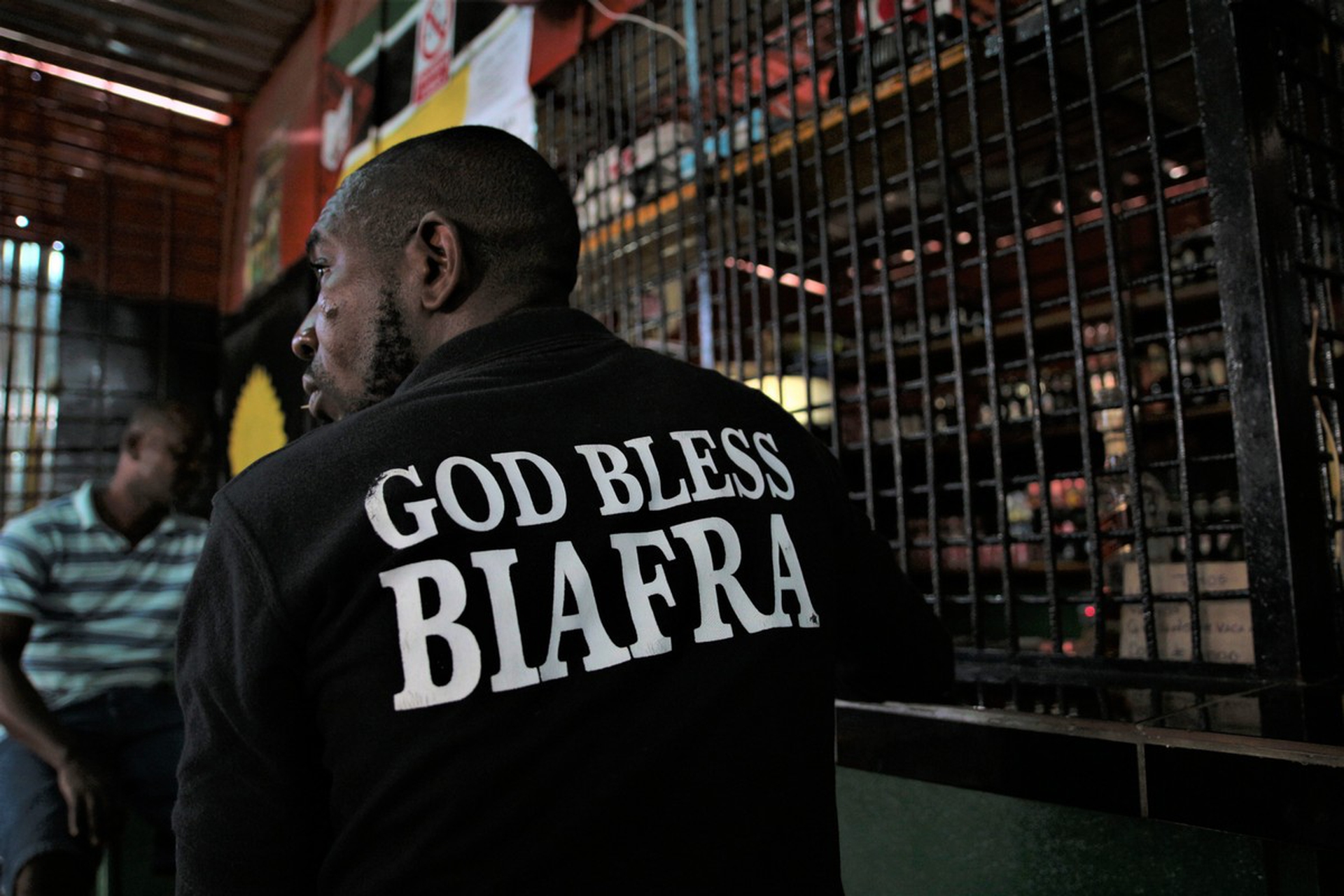 Biafra bikers. Storia di fratellanza e integrazione in sella a una moto