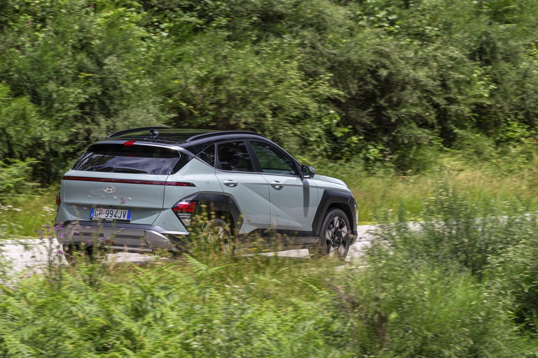 Hyundai, Kona, ibrida, test drive
