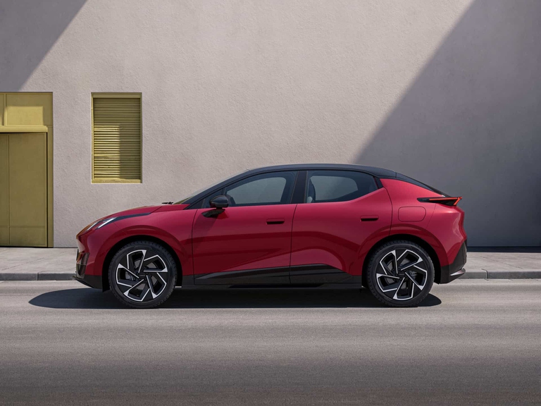 Lynk & Co, 02, auto elettrica