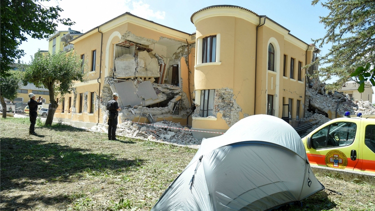 La scuola di Amatrice "Romolo Caprarica", crollata per il sisma © Getty Images