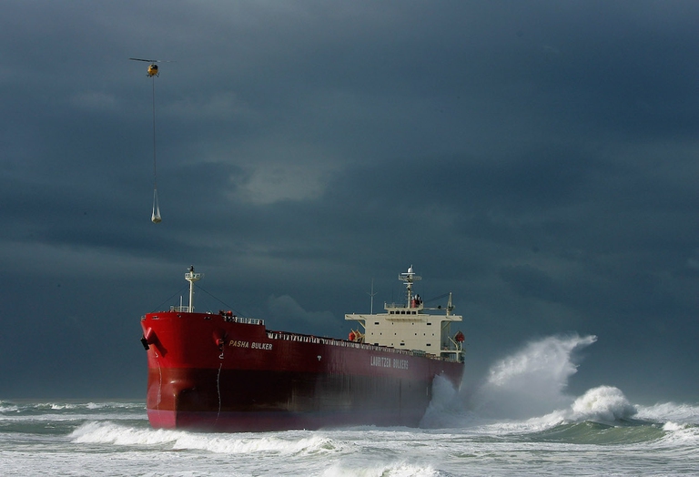 Nave che trasporta carbone nelle acque australiane