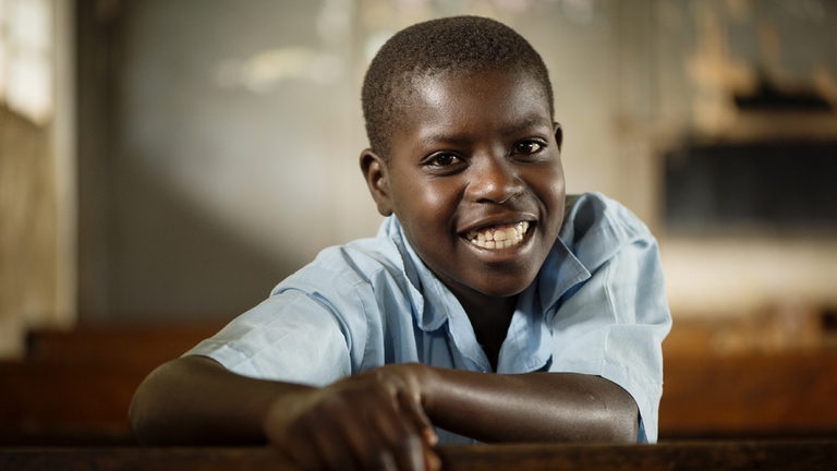 Project Waterfall ha fornito strutture per l'educazione di base anche a Bugaaki, nel distretto di Kyenjojo, nella Regione del Rwenzori in Uganda