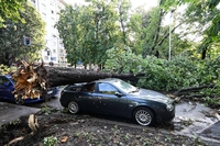 Cosa fare per difenderci dal meteo estremo: le precauzioni da prendere