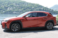 Lexus Ux Hybrid, com’è e cosa offre l’ibrido Toyota in versione premium
