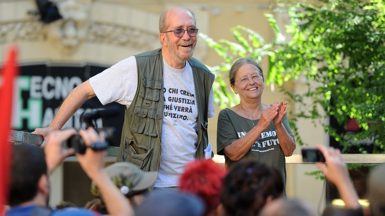 I genitori di Carlo Giuliani durante la commemorazione - Foto di Jacopo Raule/Getty Images